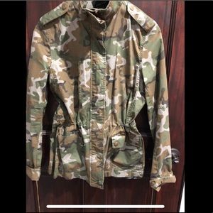 Camo jacket size large
